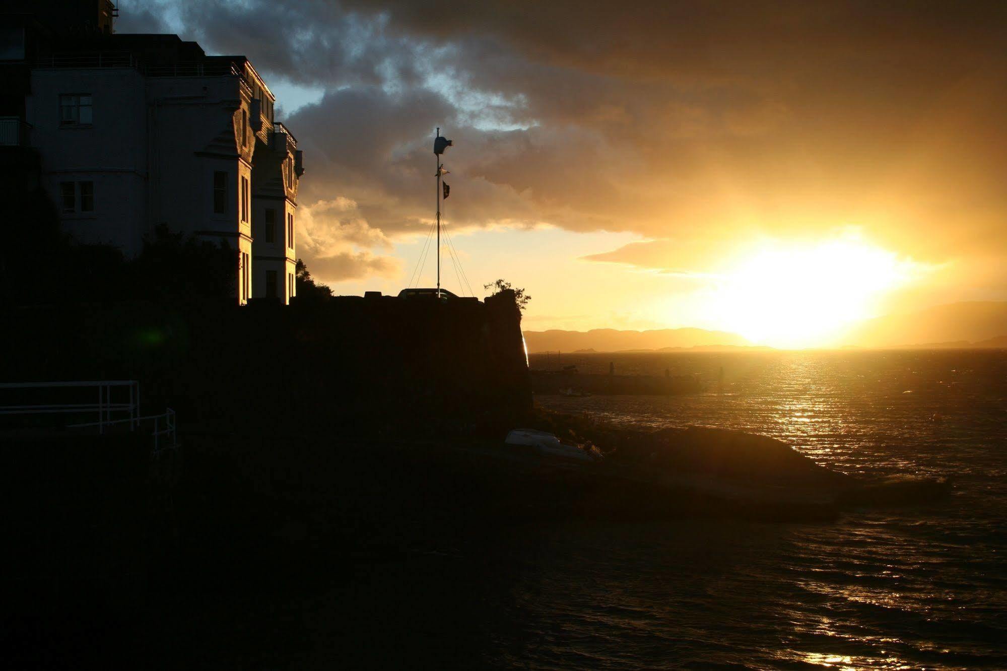 Crinan Hotel Exterior photo