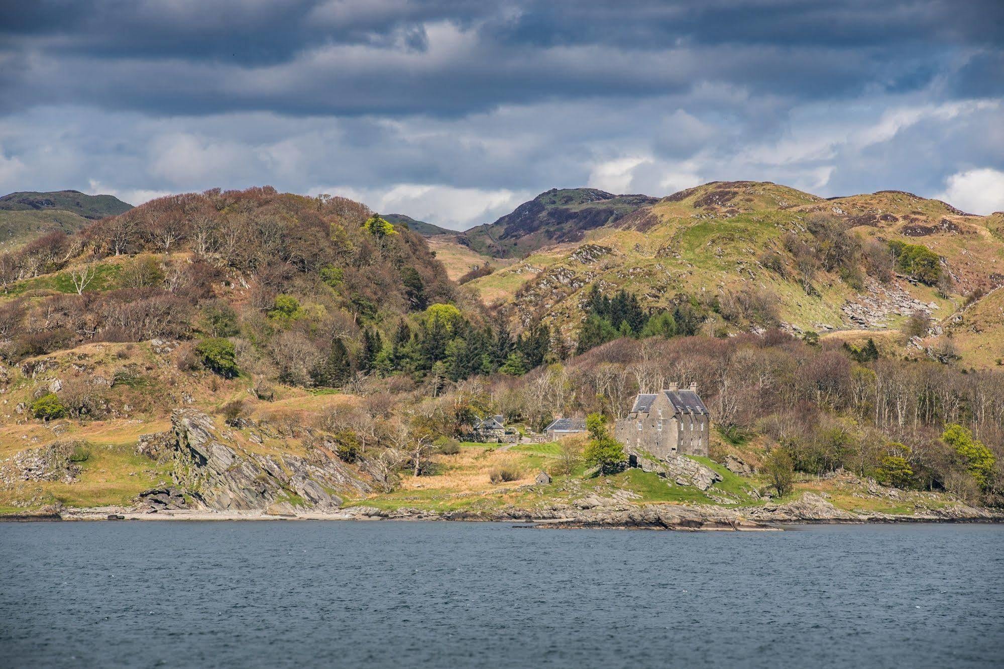 Crinan Hotel Exterior photo